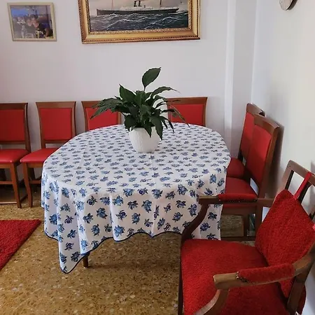 Bilocale: 5 Minuti Dall'ariston Sanremo